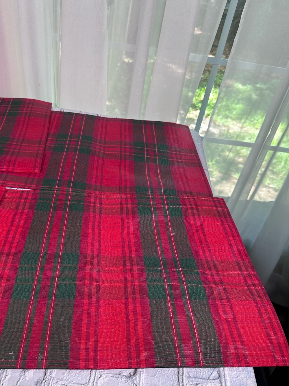 Red Green Christmas Holiday Traditional Tartan Plaid Table Placemats - Set of 4 - Picture 4 of 12